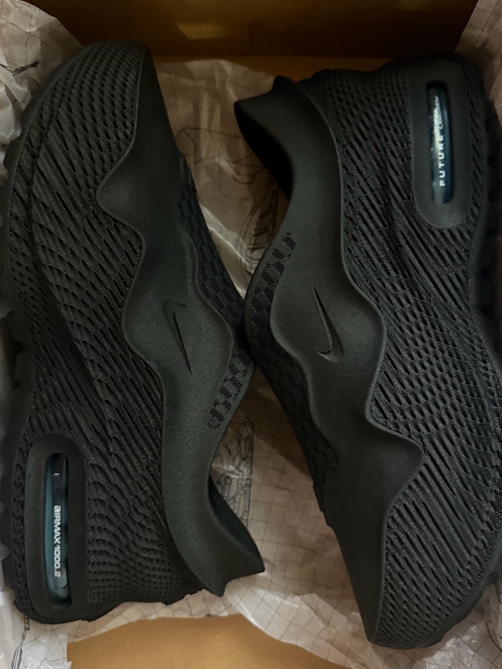 Nike Men’s Black Air Max 1000